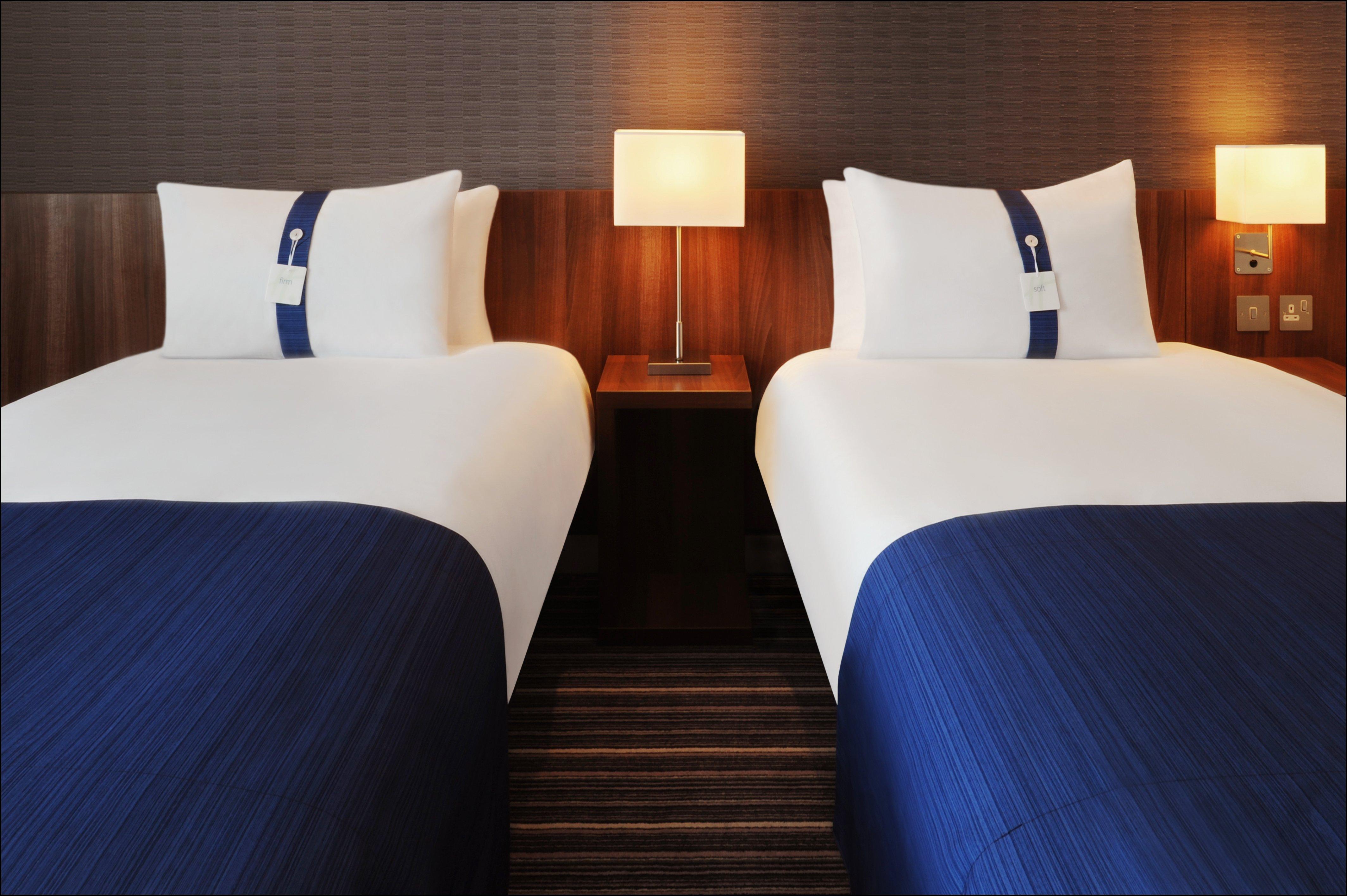 Holiday Inn Express Birmingham - Snow Hill By Ihg Exterior photo