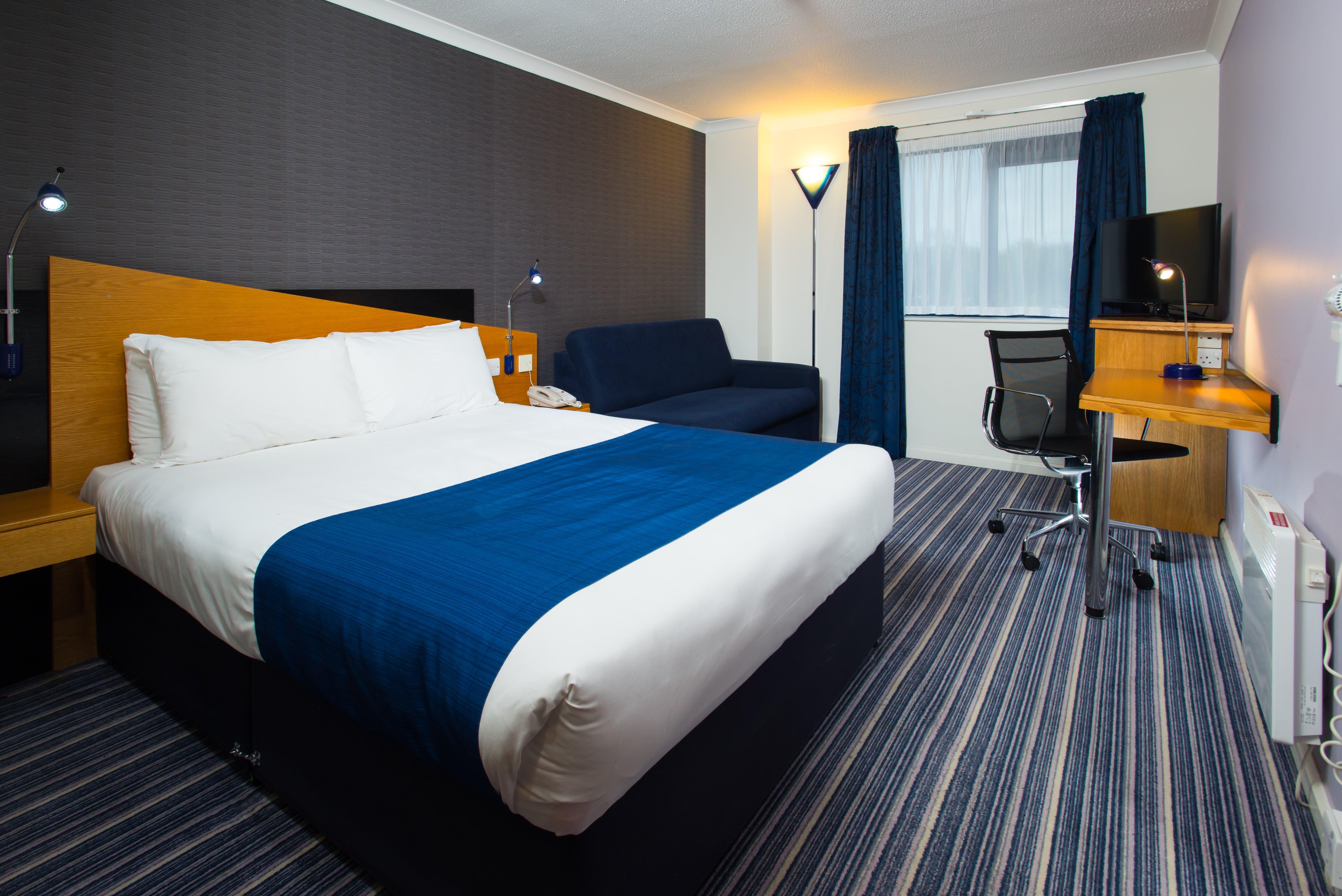 Holiday Inn Express Birmingham - Snow Hill By Ihg Exterior photo