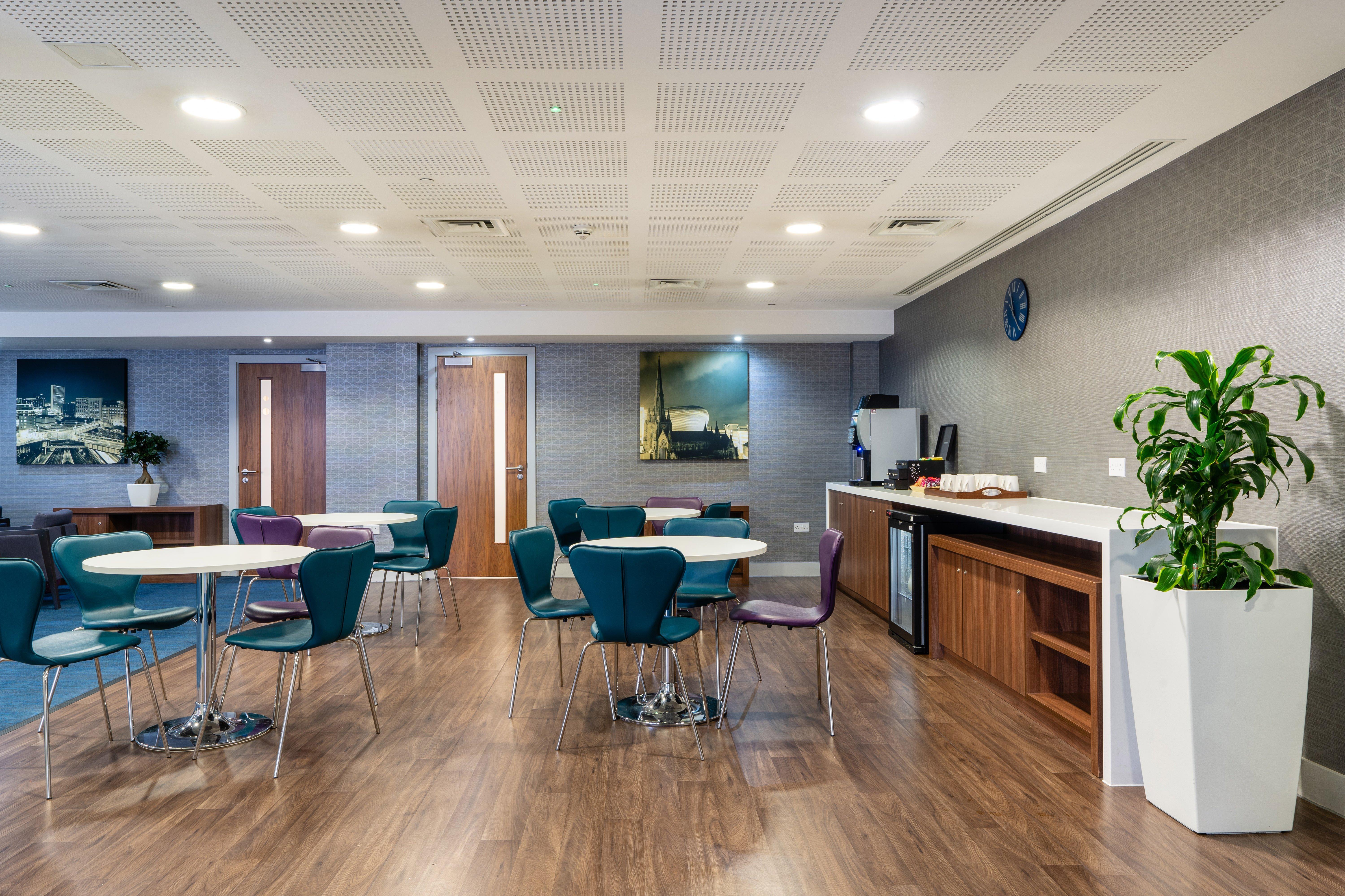 Holiday Inn Express Birmingham - Snow Hill By Ihg Exterior photo